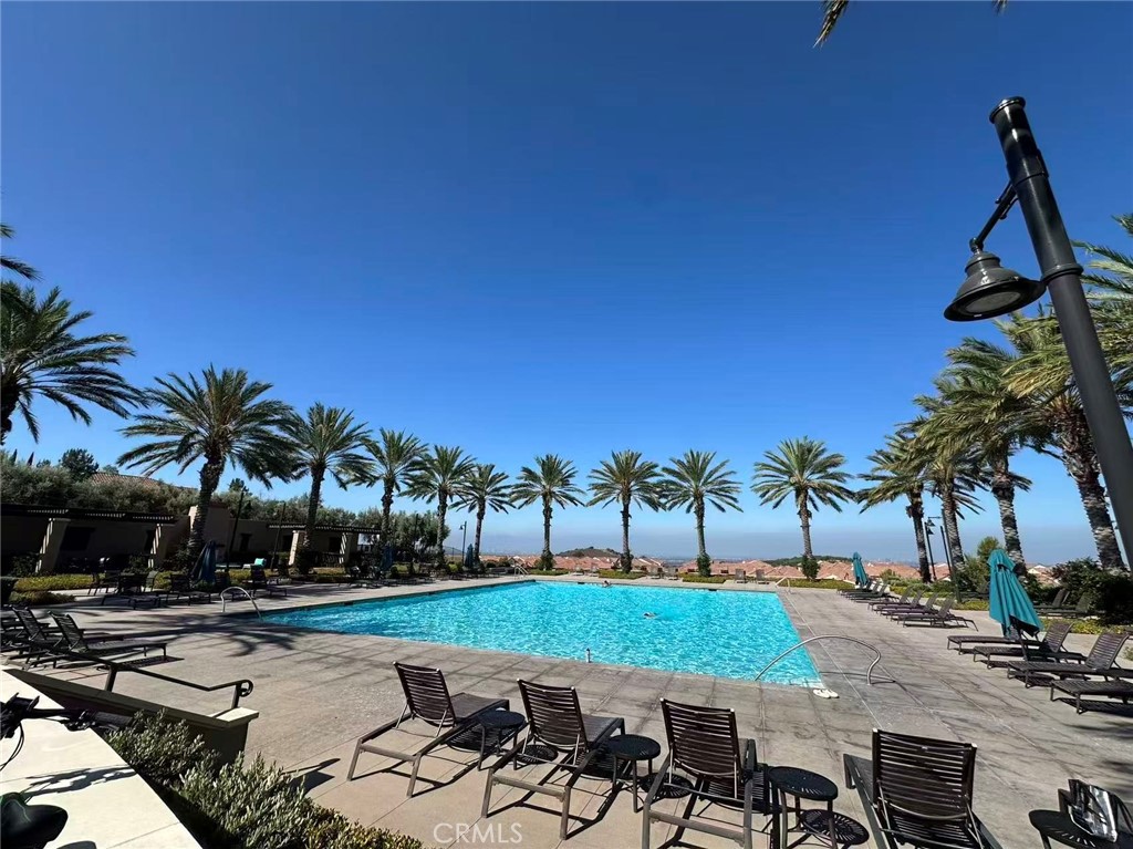 MLS #OC25272986 image #4