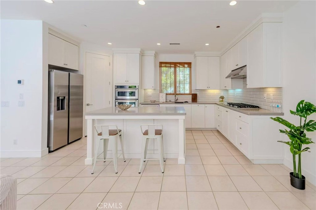 MLS #OC25272986 image #5