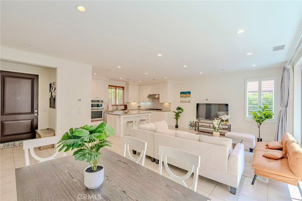 MLS #OC25272986 image #7