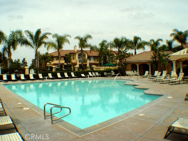 MLS #OC25272988 image #16