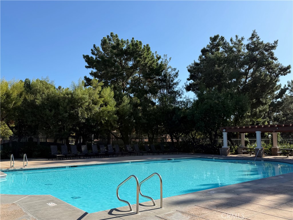 MLS #OC25272988 image #19