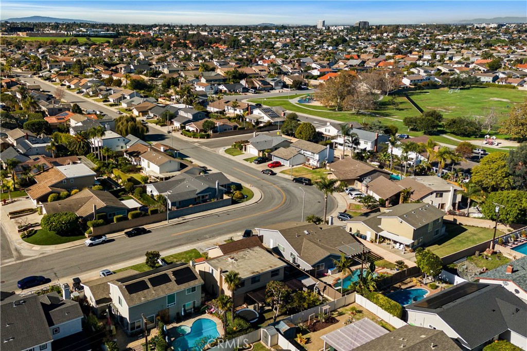 MLS #OC25272993 image #21