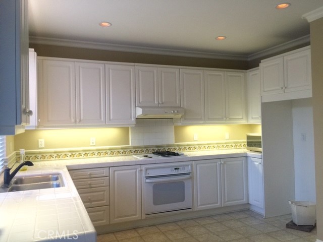 MLS #OC25273051 image #4