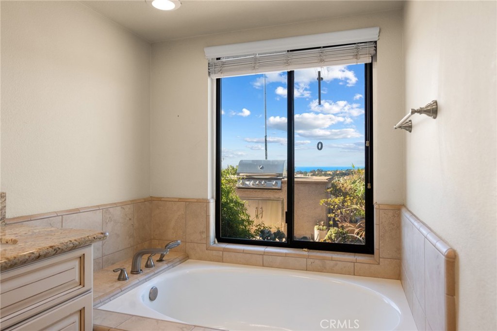 MLS #OC25273063 image #26