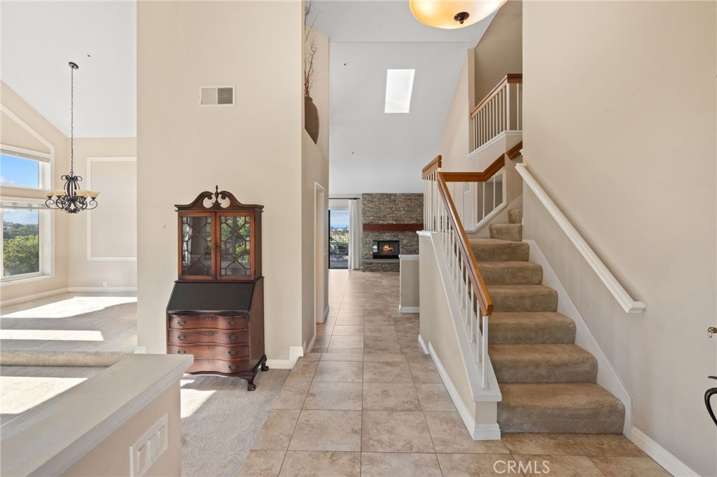 MLS #OC25273063 image #7