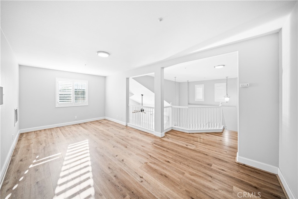 MLS #OC25273065 image #16