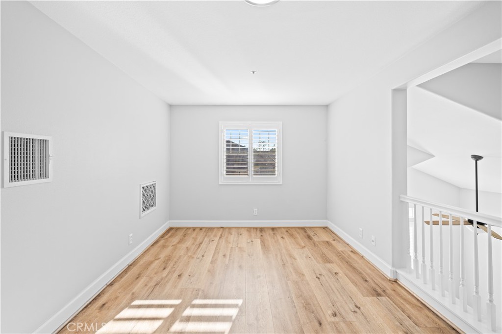 MLS #OC25273065 image #17