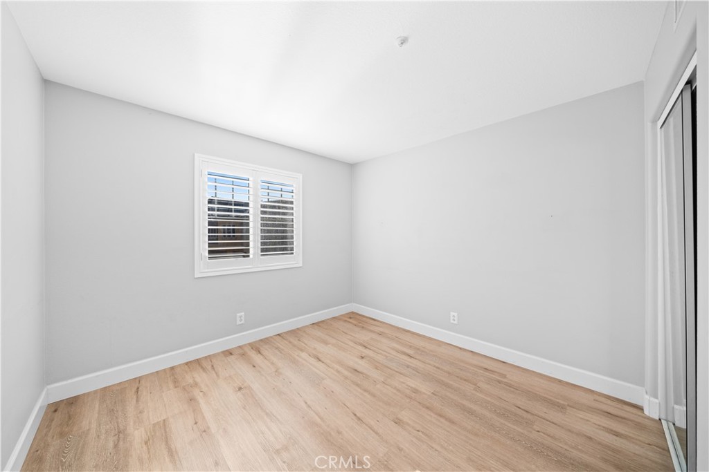 MLS #OC25273065 image #6