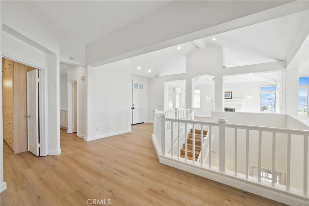 MLS #OC25273080 image #9