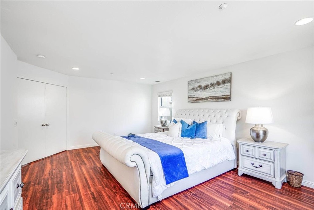 MLS #OC25273087 image #12