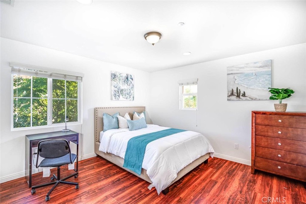 MLS #OC25273087 image #15