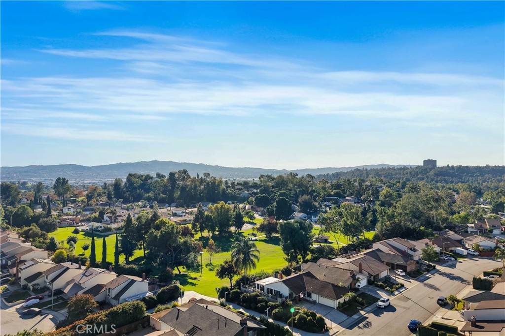 MLS #OC25273088 image #26