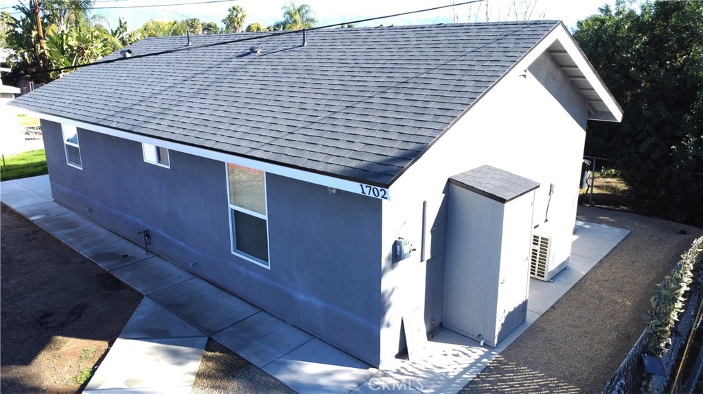 MLS #OC25273097 image #1