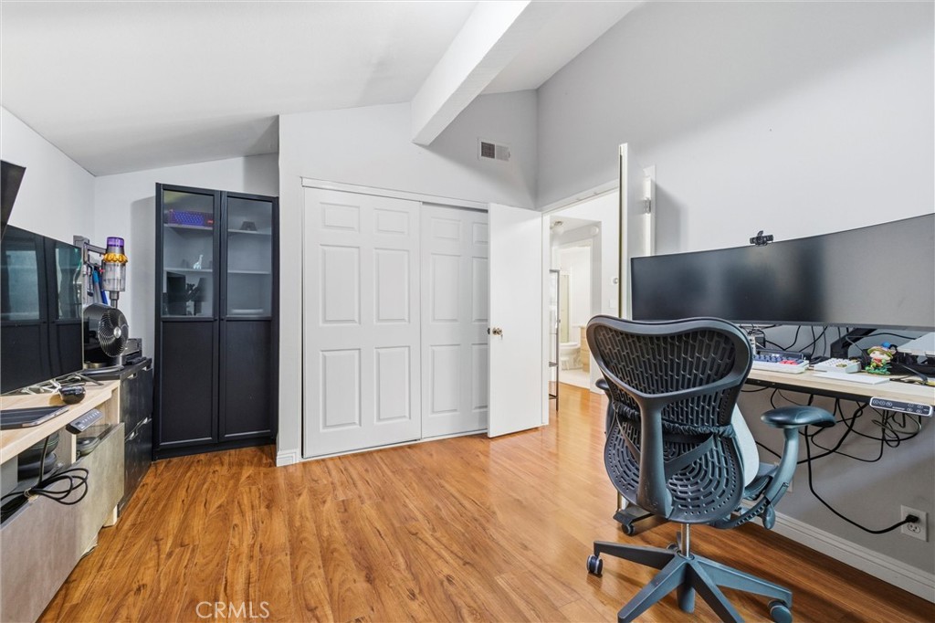 MLS #OC25273106 image #13