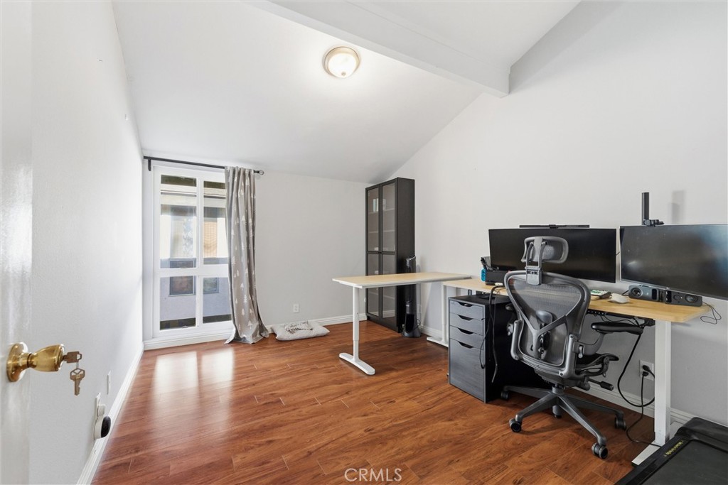 MLS #OC25273106 image #16