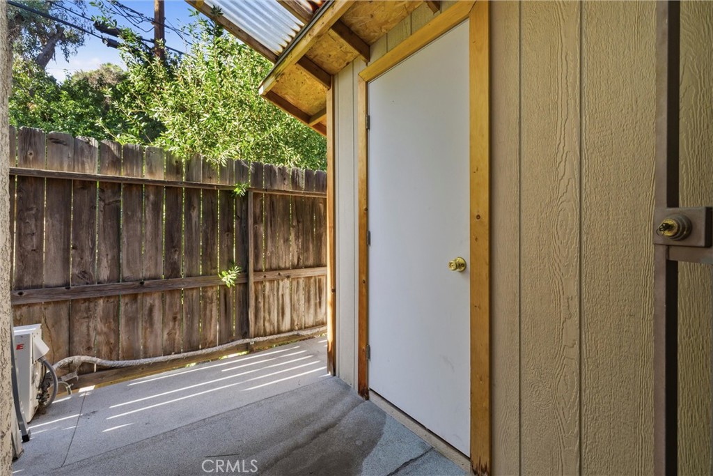 MLS #OC25273106 image #34