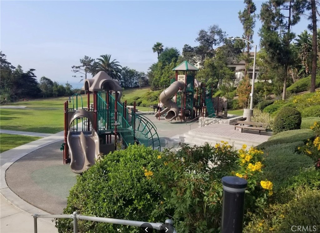 MLS #OC25273151 image #24