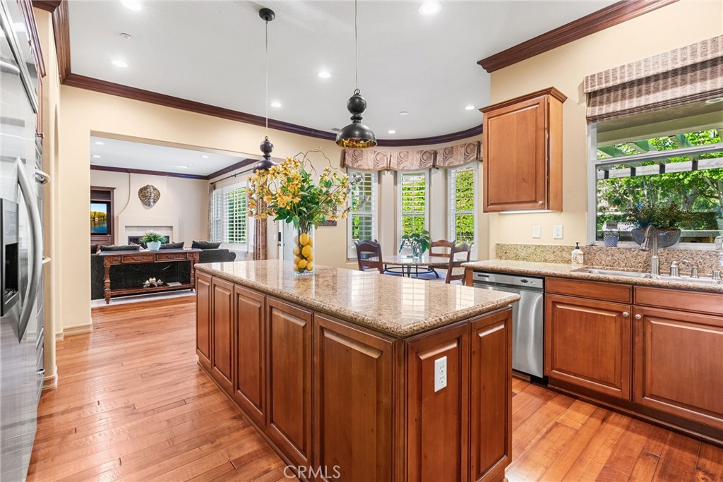 MLS #OC25273248 image #10