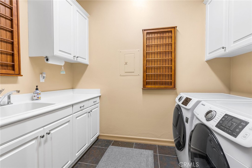 MLS #OC25273248 image #17