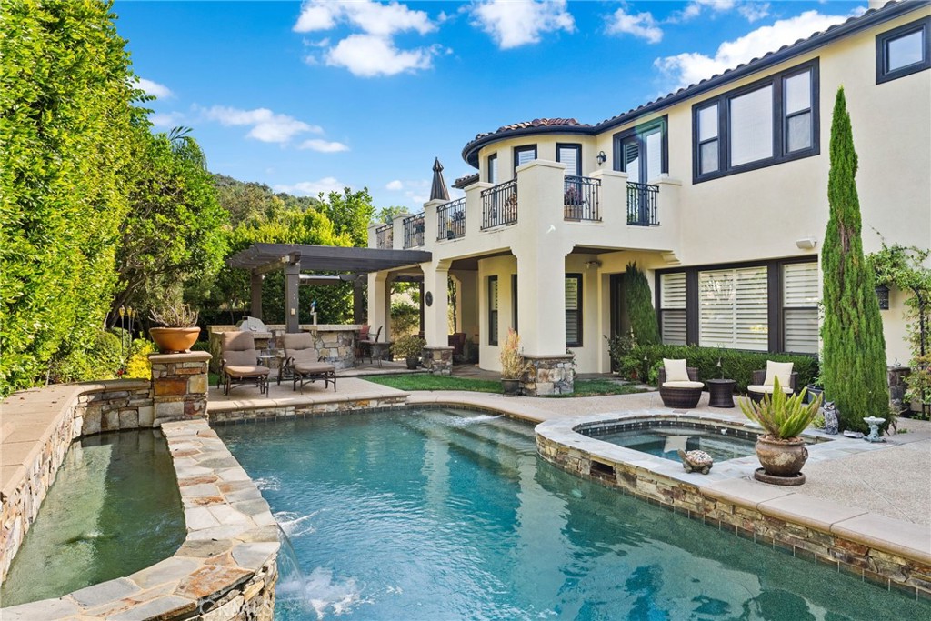 MLS #OC25273248 image #32