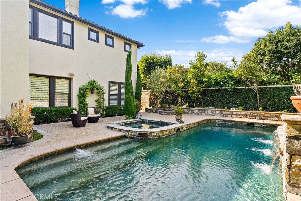 MLS #OC25273248 image #40