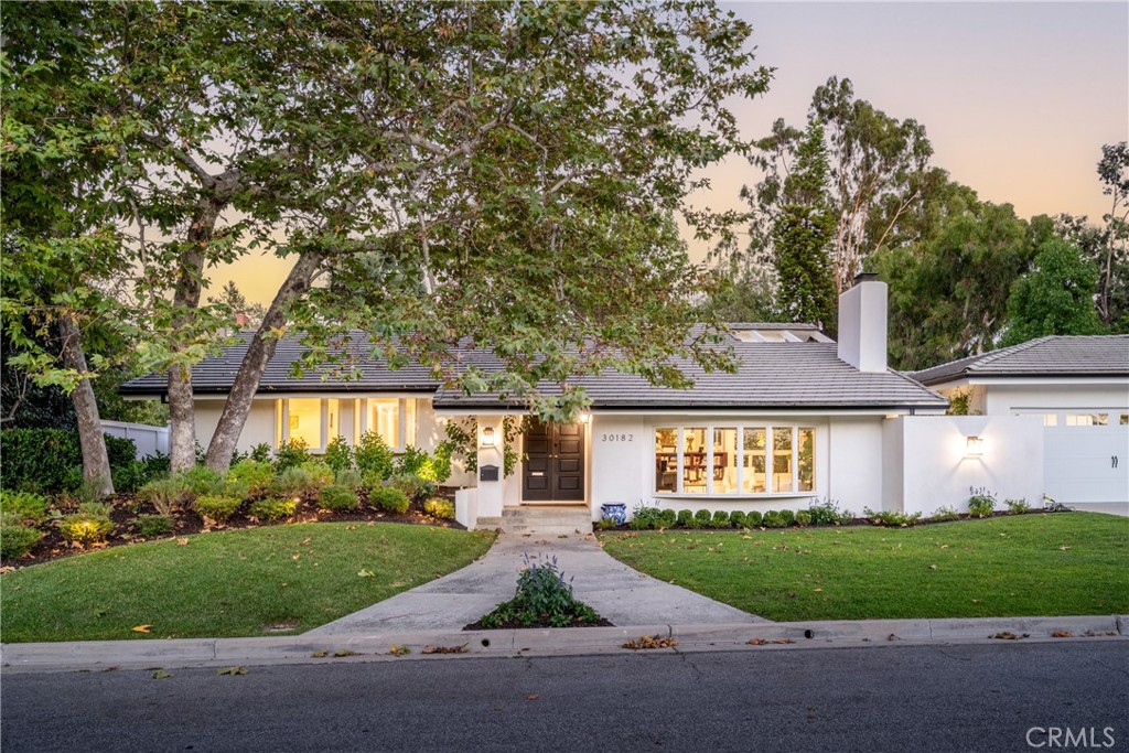 MLS #OC25273282 image #1