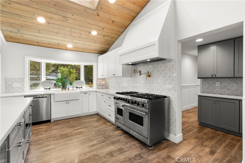 MLS #OC25273282 image #14