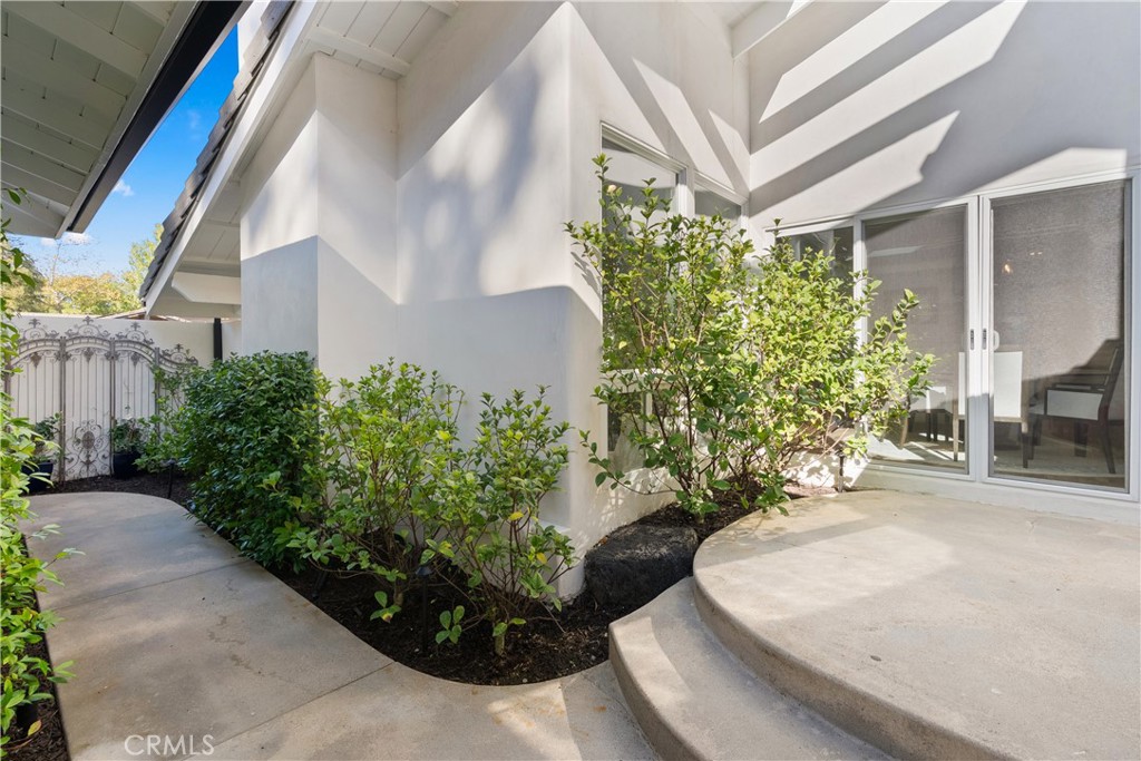 MLS #OC25273282 image #18