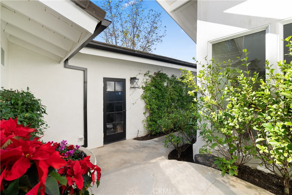 MLS #OC25273282 image #19