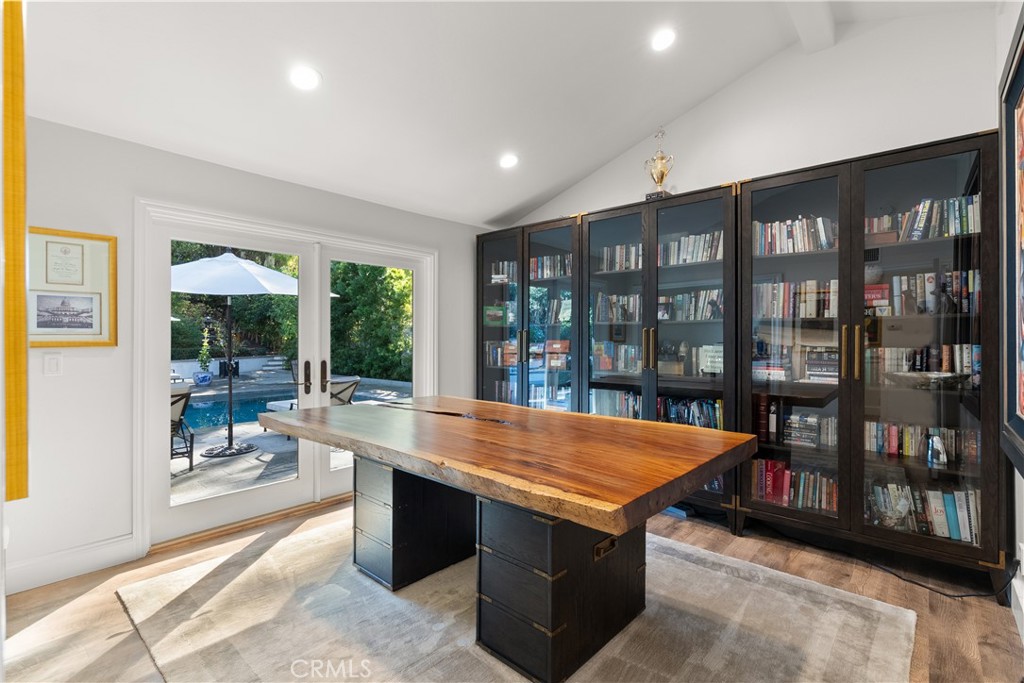 MLS #OC25273282 image #20