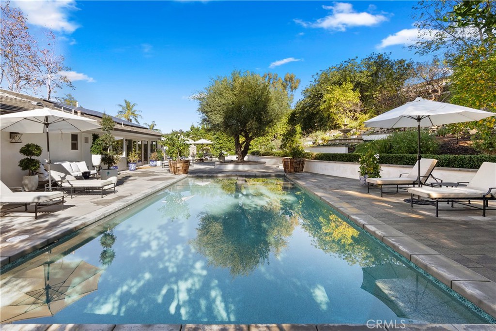 MLS #OC25273282 image #21