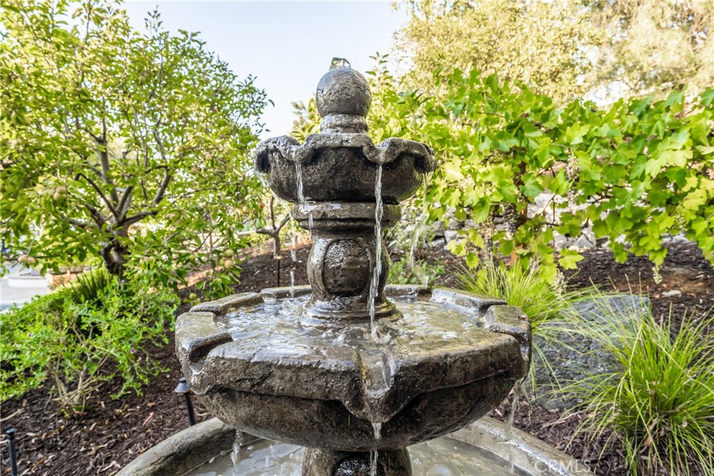 MLS #OC25273282 image #25