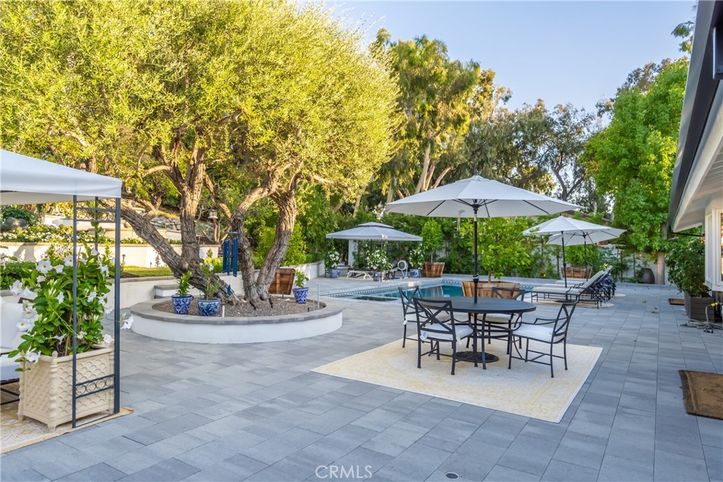 MLS #OC25273282 image #26