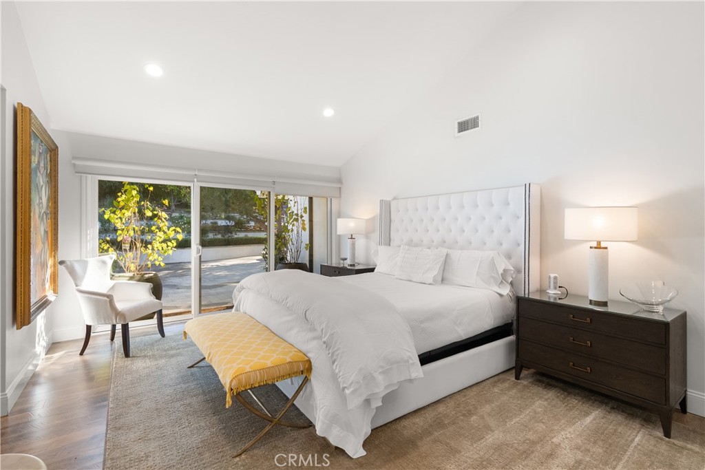 MLS #OC25273282 image #31