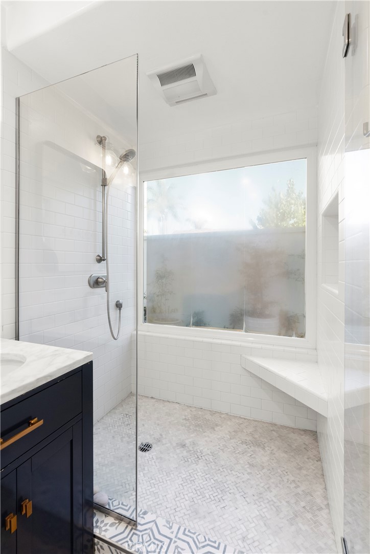 MLS #OC25273282 image #35