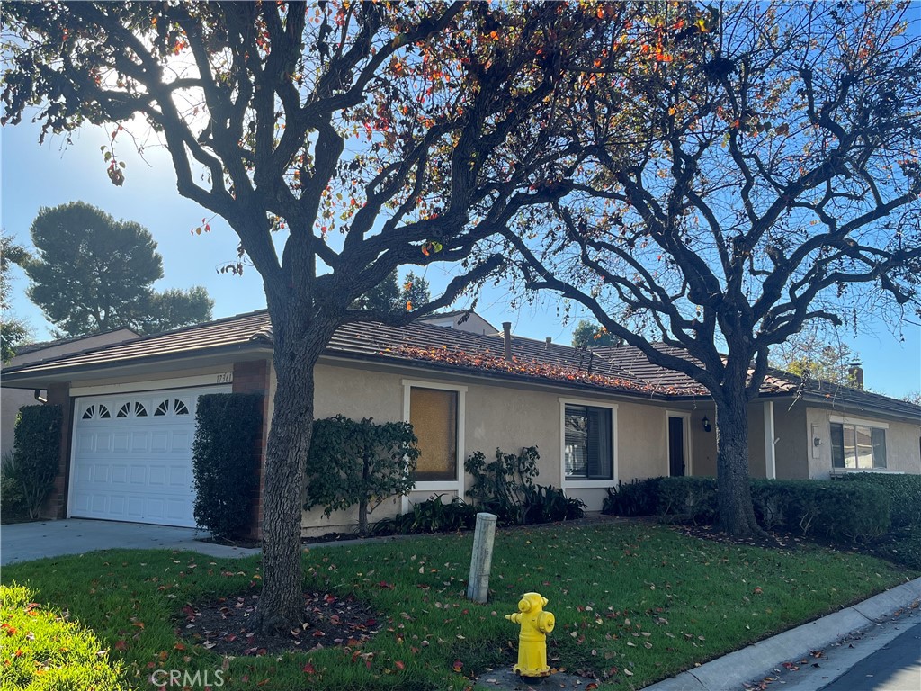 MLS #OC25273287 image #0