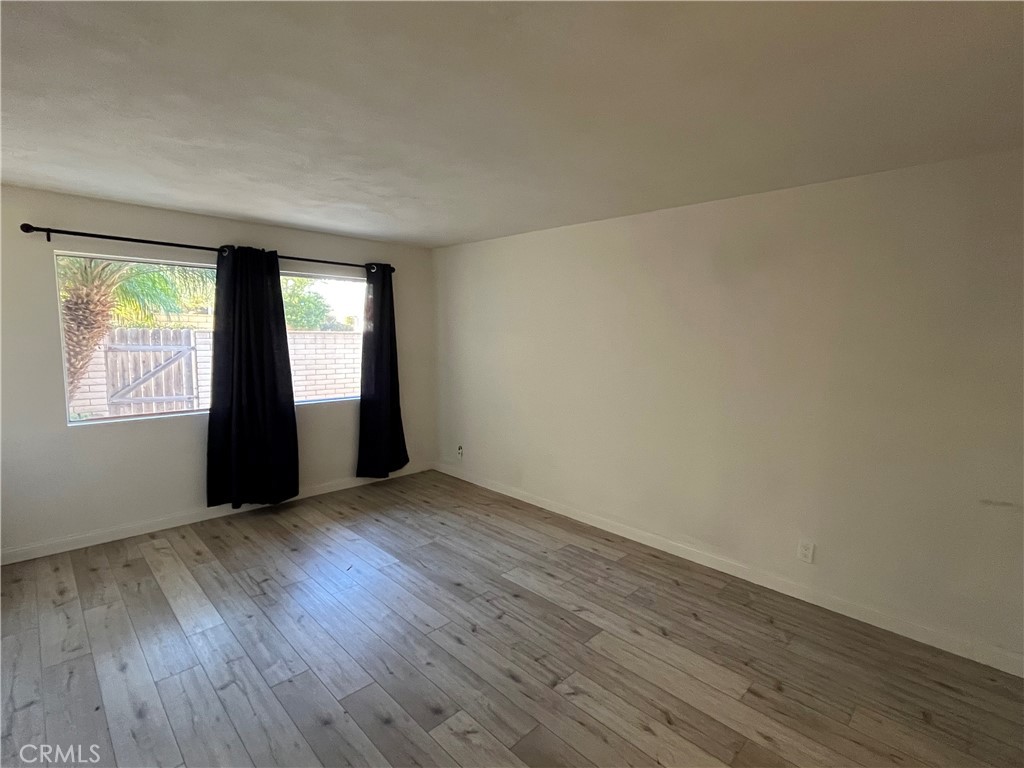 MLS #OC25273287 image #16