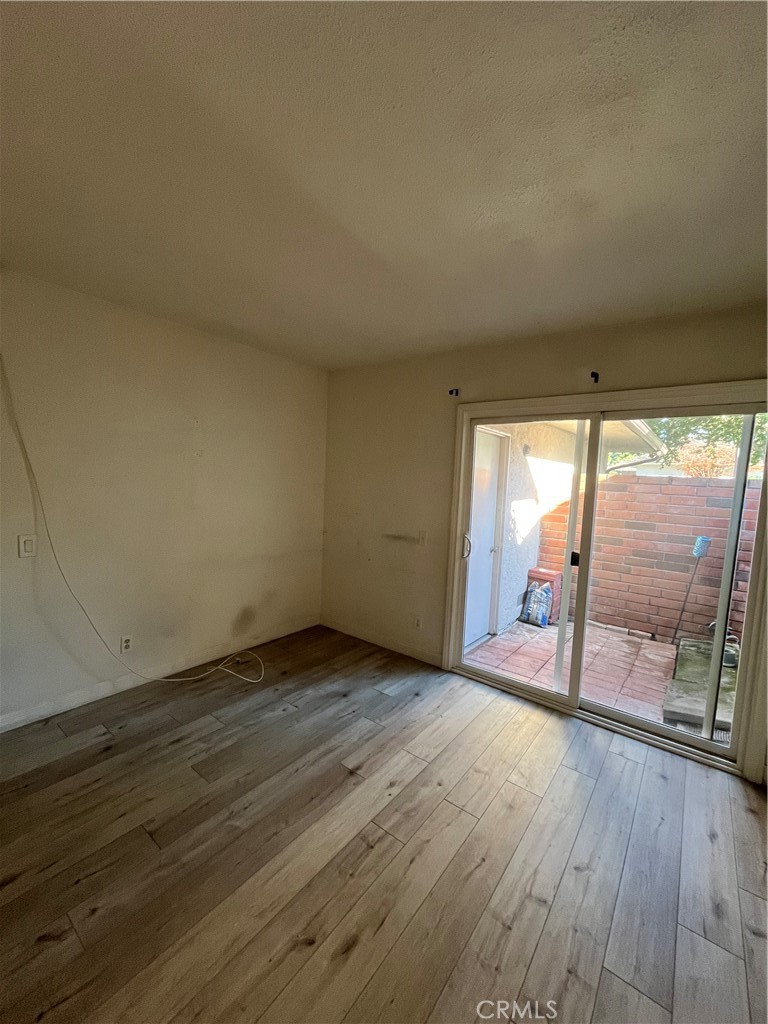 MLS #OC25273287 image #21