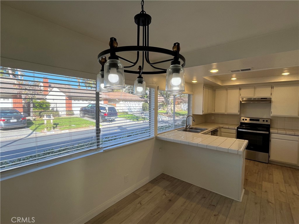 MLS #OC25273287 image #6