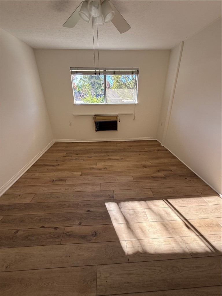 MLS #OC25273310 image #10