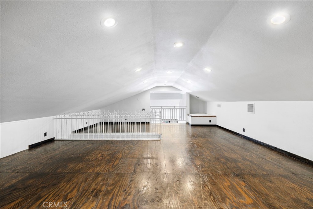 MLS #OC25273319 image #11