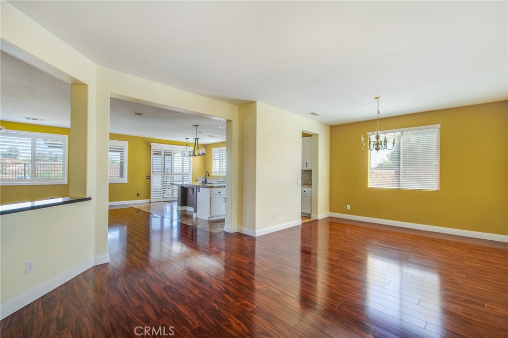 MLS #OC25273330 image #16