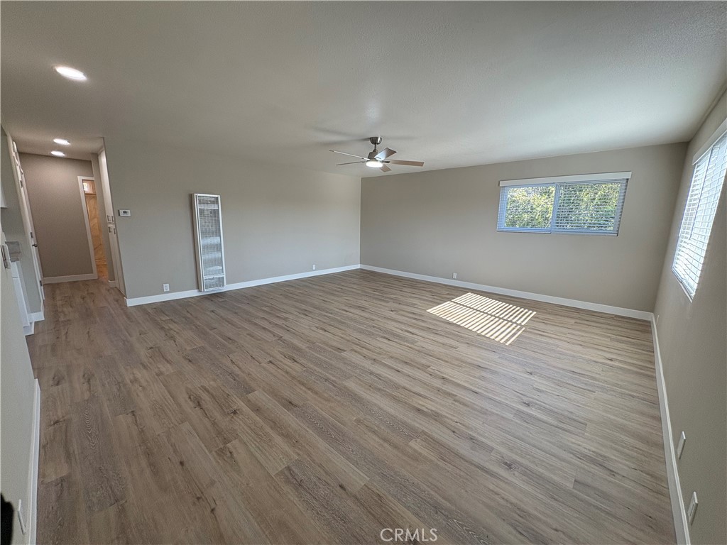 MLS #OC25273347 image #11