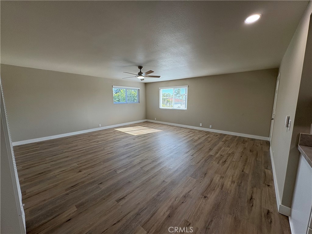 MLS #OC25273347 image #15