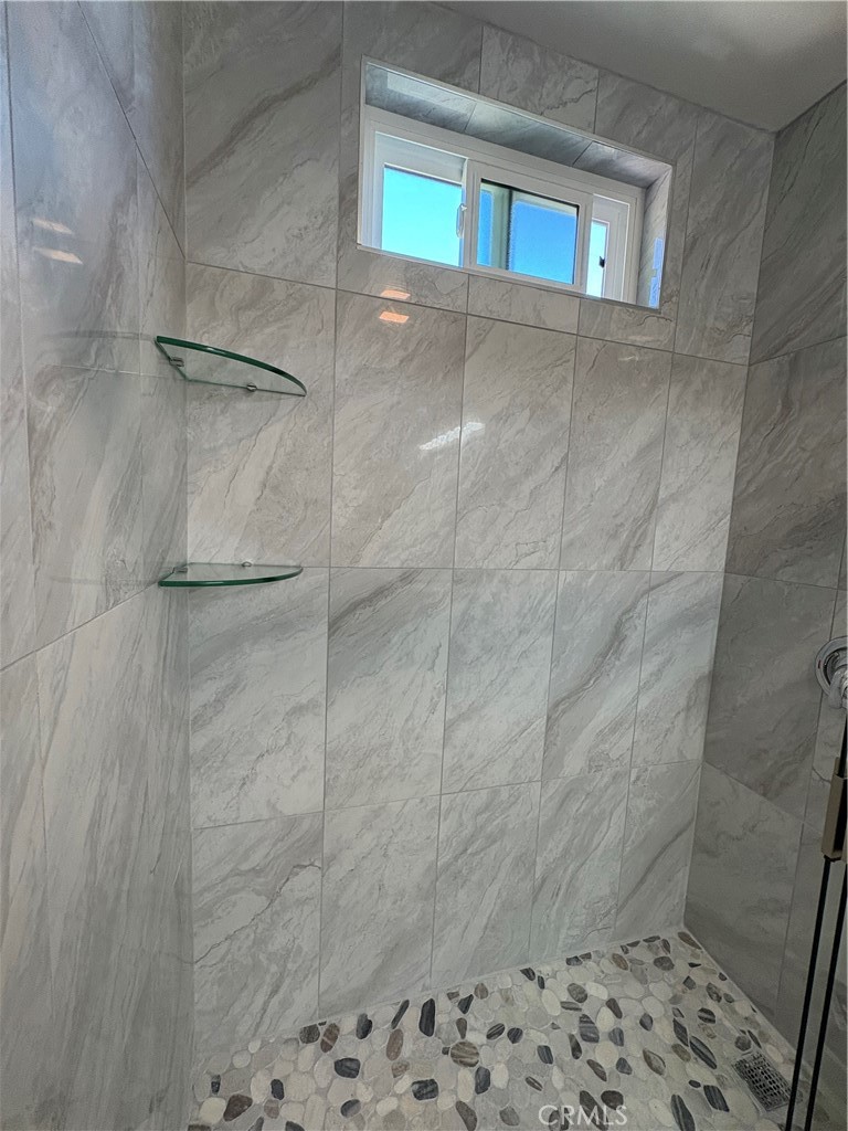 MLS #OC25273347 image #23