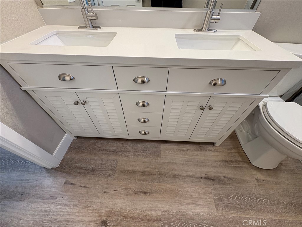 MLS #OC25273347 image #37