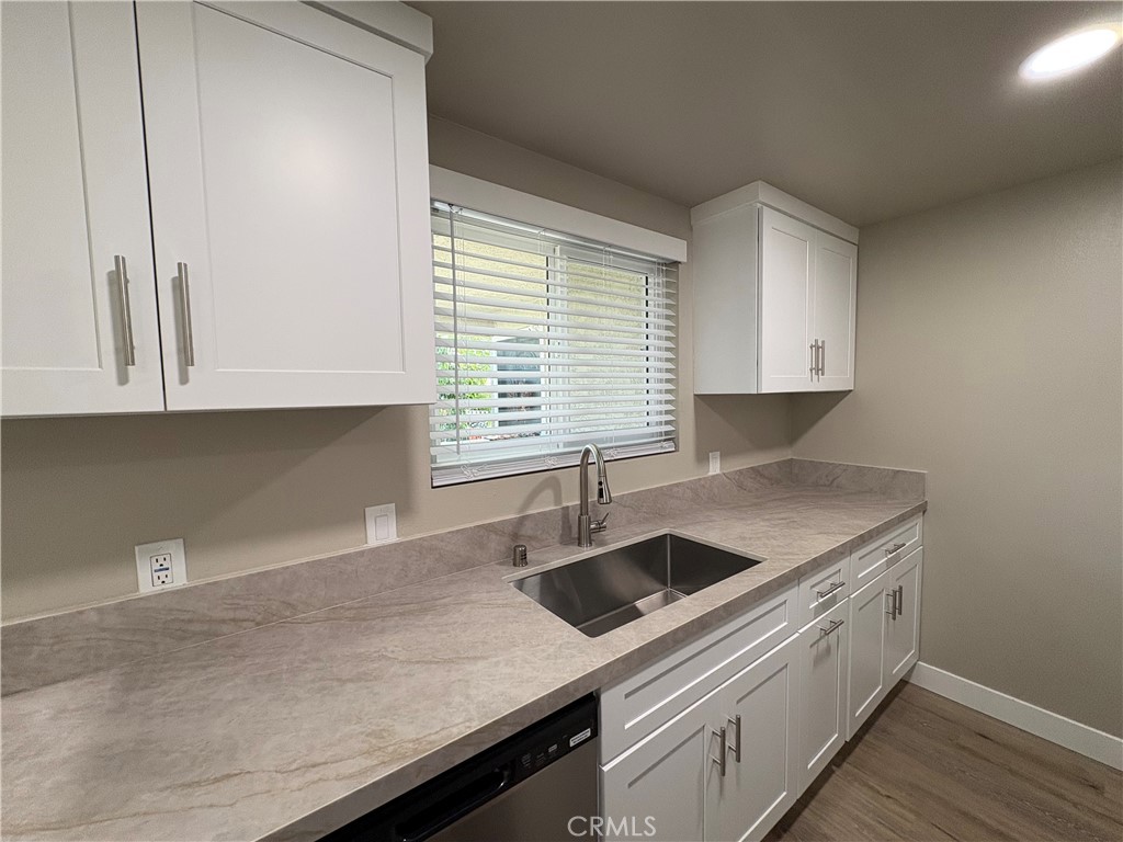 MLS #OC25273347 image #7