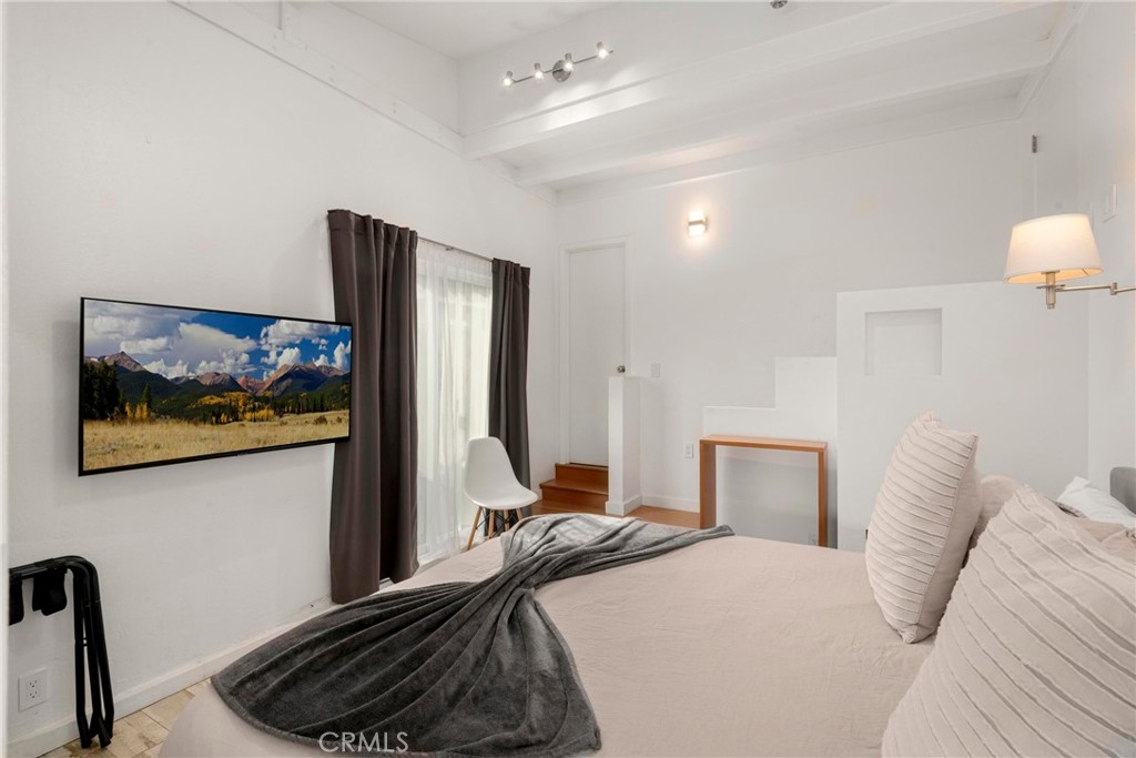 MLS #OC25273367 image #12