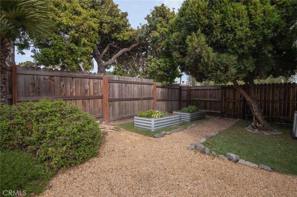 MLS #OC25273367 image #22