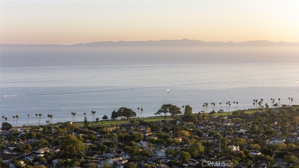 MLS #OC25273367 image #32